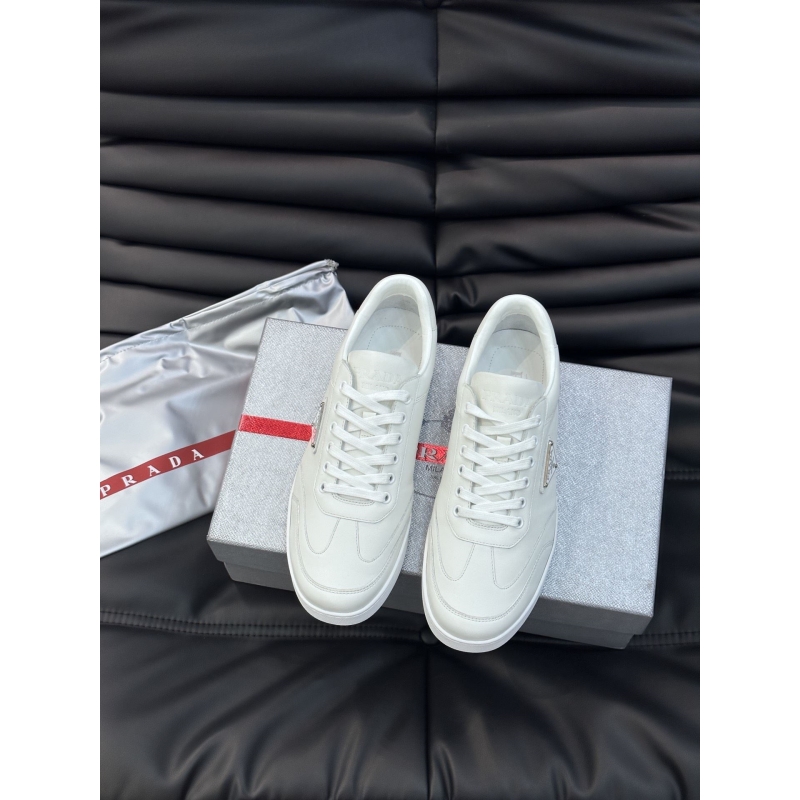 Pra*a casual shoes